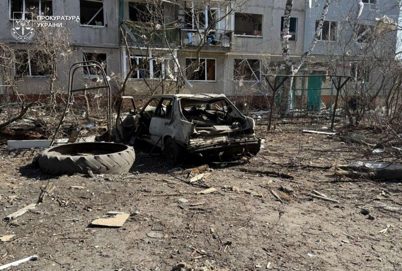 Russian airstrike on Sloviansk city in eastern Ukraine kills four, injures 16